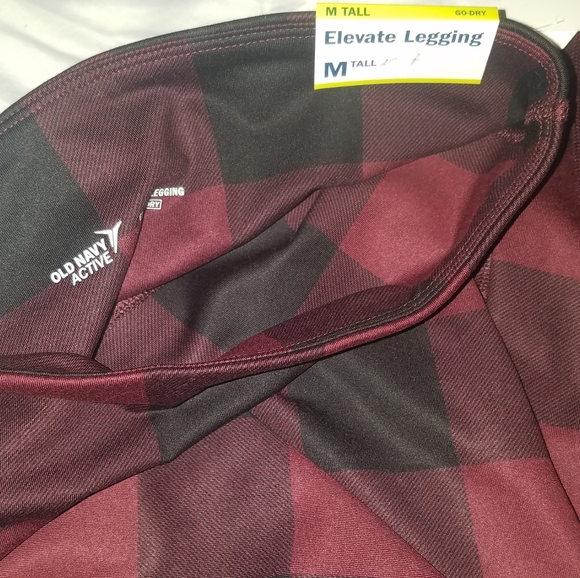 Active Elevate Go-Dry Leggings Red Black Checkered Plaid  7/8 Ankle - Picture 1 of 2